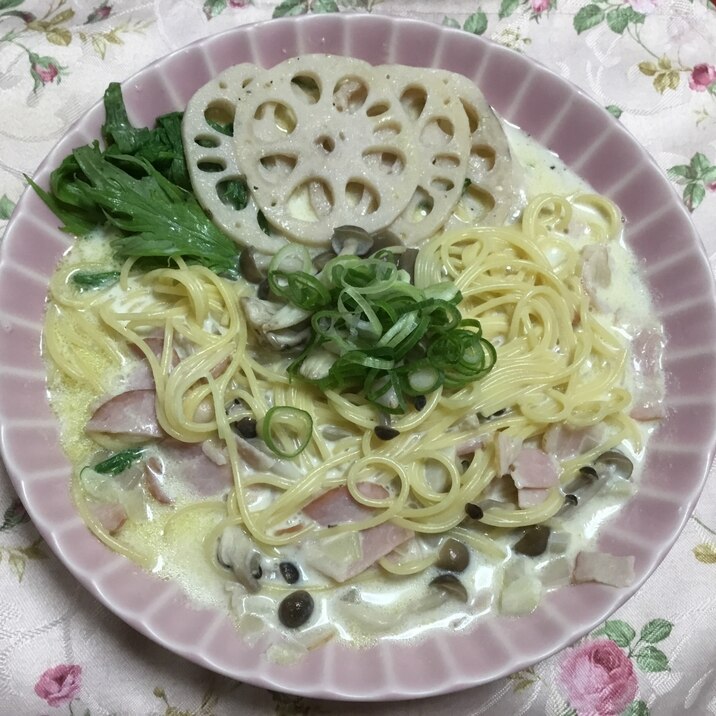 レンコンと水菜の豆乳味噌パスタ
